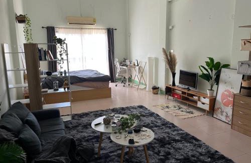 Chang Phueak House | The Little House