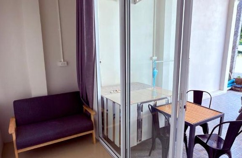 Chaloklum Apartment | The Little House