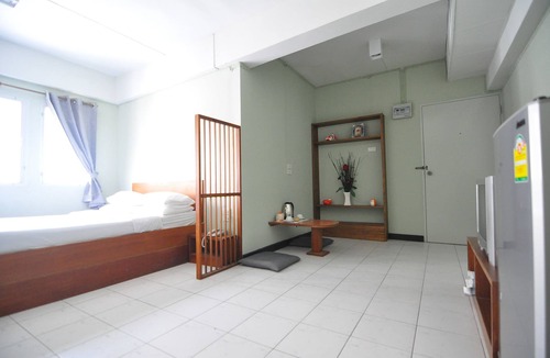 Din Daeng Hotel | The Living Room Serviced Apartment