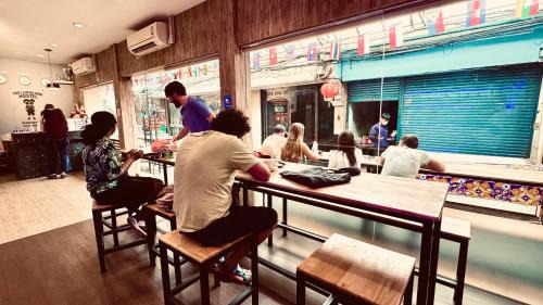 Talat Yot Hostel | The LODGE BKK Hostel