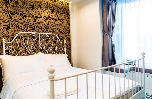 Ban Phan Thom Hostel | The LOL Elephant Hostel