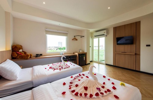 Khlong Nung Hotel | The Moment Hotel