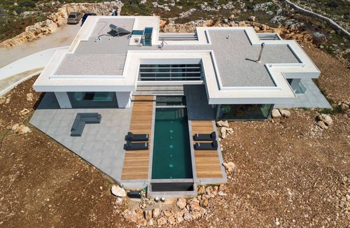 Apokoronas Villa | The most beautiful view of Crete at Villa Oniros