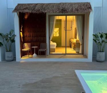 Ko Lanta Hotel | The Pool House Koh Lanta