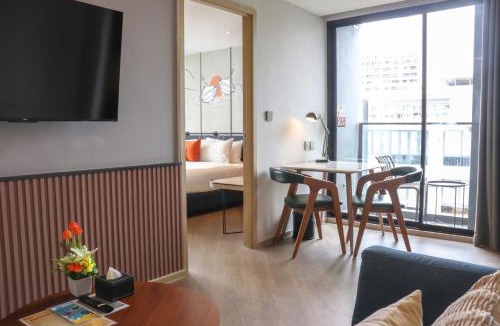 Ploenchit Hotel | The Quart Ruamrudee by UHG