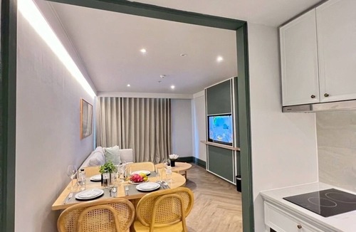 Khlong San Hotel | The Quarter Chaophraya by UHG