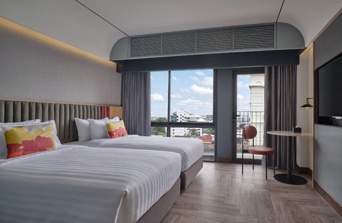 Phra Khanong Hotel | The Quarter Onnut by UHG