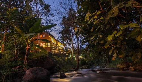 Mae Taeng House | The River whisper