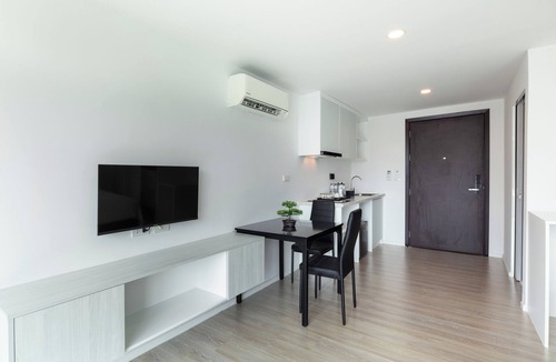 Jomtien Hotel | The Rizin Hotel Phratumnak
