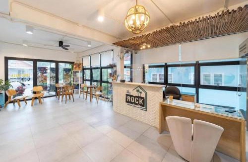 Maret Hostel | The Rock Samui Poshtel Lamai Beach