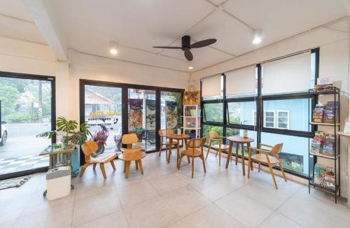 Maret Hostel | The Rock Samui Poshtel Lamai Beach