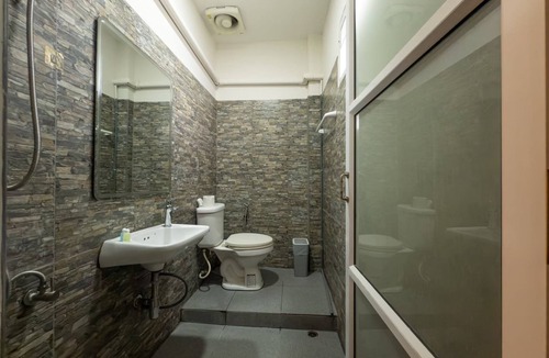 Nong Prue Hotel | The Seathru Kohlarn