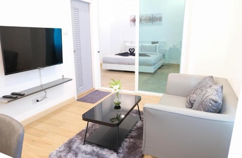 Bang Chak Hotel | The Square 101