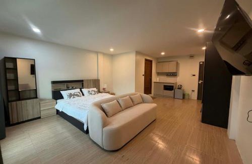Kathu Apartment | The Sweet Escape