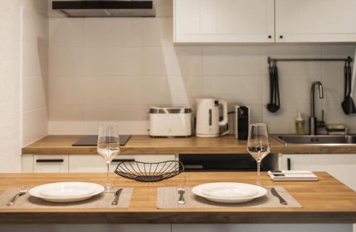 Ban Sakhu Apartment | The Title Halo 1 Stylish 1BR Pool & Gym Nai Yang Beach