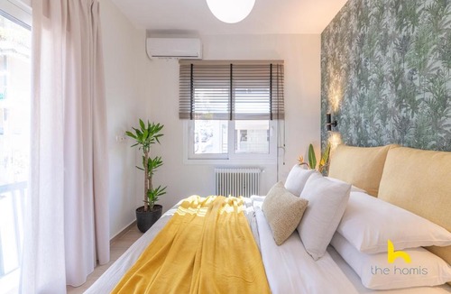 Filopappou Apartment | The Urban Jungle Escape Corner APT Near Acropolis