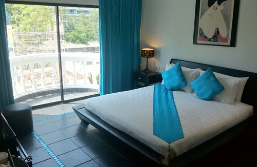 Jomtien Hotel | The Venue Residence and Cabaret