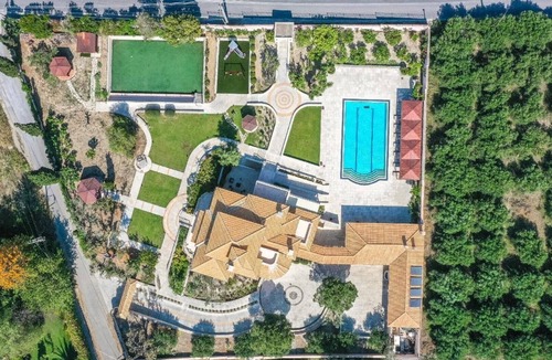 Malevizi Villa | The Villa Rallou Experience
