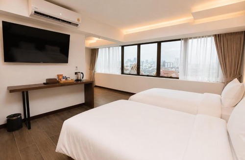 Pom Prap Hotel | The Wang Yaowarat Hotel
