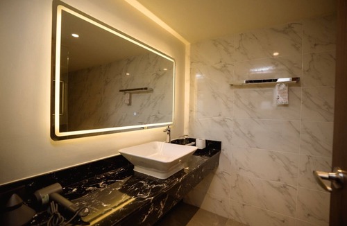 Pom Prap Hotel | The Wang Yaowarat Hotel