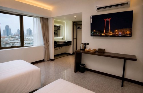 Pom Prap Hotel | The Wang Yaowarat Hotel