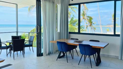 Baan Tai Apartment | The White House Beachfront Apartments