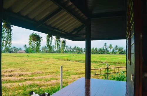 Suan Som House | The White House Homestay