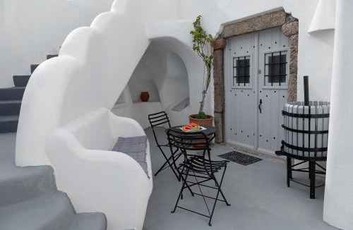 Megalochori Apartment | The Wine Nest
