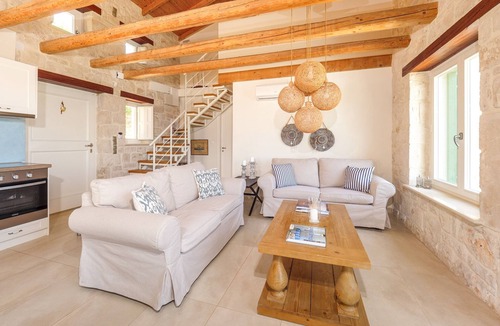 Skinaria Villa | The Yiameli Collection - Yasmi