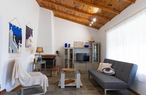 Alexandroupoli House | Theros, garden and sea
