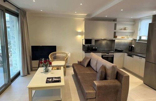 Pyrgos Psilonerou Villa | Theseus Villa