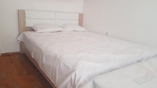 Charilaou Apartment | Thessaloniki Apartment 4ROOMS