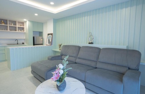 Na Kluea Hotel | Three One East