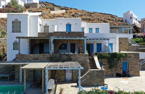 Tinos Villa | Tinos traditional Cycladic residence villa 60 meters from sea