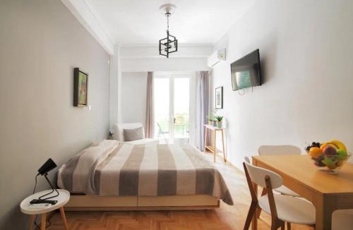 Nea Smirni Apartment | Tiny Studio Suite