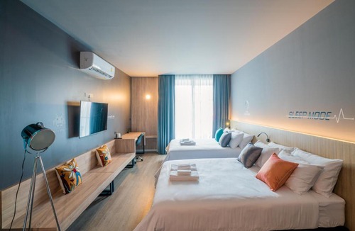 Downtown Hat Yai Apartment | TK Bed
