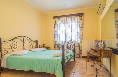 Akrotiri Apartment | Tonia Apartments