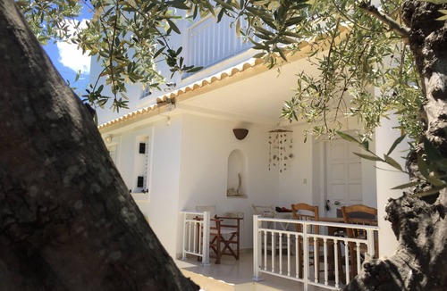 Pylos-Nestoras House | Top holiday home private pool by the sea with private garden for single use