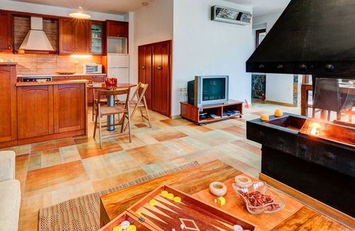 Prina Villa | Traditional Holiday Villa with Private Pool in Agios Nikolaos