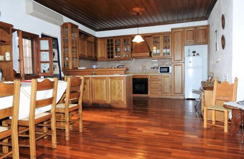Makrynitsa House | Traditional Mansion Calliopec-UVC sterilized