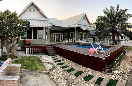 Laem Phak Bia House | Traditional Northern Thai beach house with a swimming pool