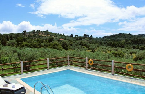 Skopelos Villa | Tranquility in the middle of Skopelos island