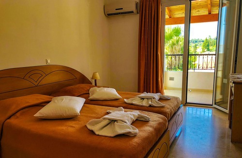 Saoulatika Apartment | Tria Adelphia | Arillas | Room 15