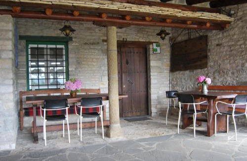 Zagorohoria House | Tritoxo Guesthouse