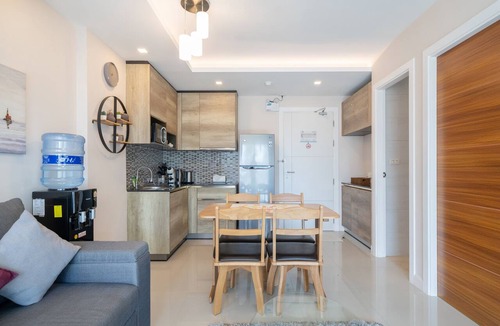 Rawai Apartment | Tropical Poo View 1 BR Apt Babylon M206