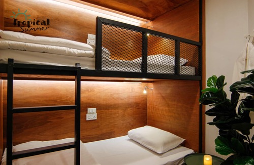 Sathorn Hostel | Tropical Summer Hostel