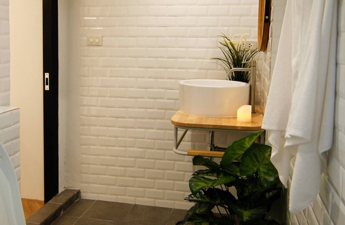 Sathorn Hostel | Tropical Summer Hostel