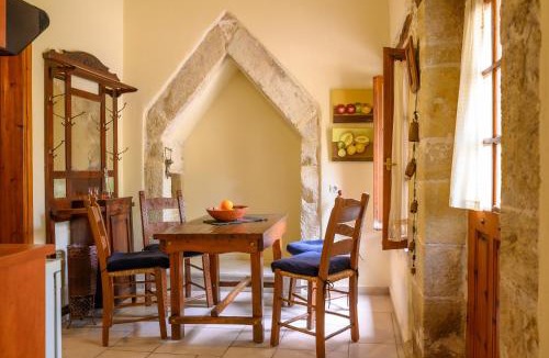 Archanes Apartment | Troullos Traditional Homes