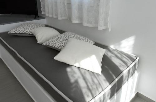 Adamas Apartment | Tsakanos Home