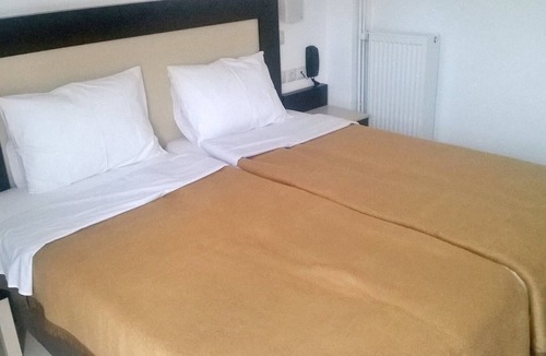 Kamena Vourla Hotel | TWIN ROOM IN A HOTEL 3Sterne